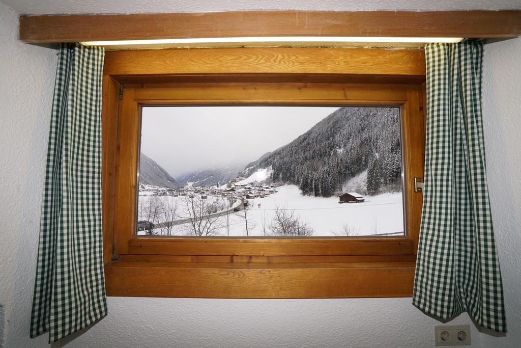 Ferienwohnung Haus Ruetzbach Neustift im Stubaital Zimmer foto